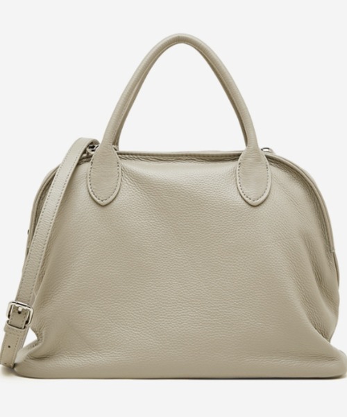 NiiNa(ニーナ)の「【 NiiNa / ニーナ 】高品質牛革2WAYシボ感レザーラウンドボストンバッグ(ボストンバッグ・レディース・ブラック/グレイッシュベージュ/ブラウン・FREE)」の17枚目の写真