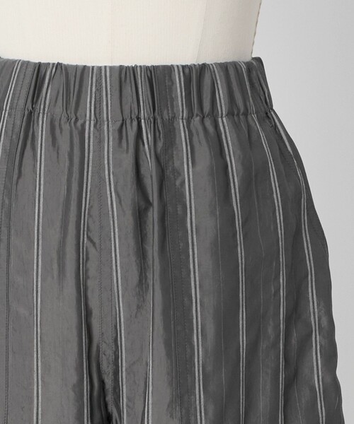 LOEFF(ロエフ)の「<LOEFF>ストライプ ファティーグ パンツ(その他パンツ・レディース・グレー系・1/0)」の5枚目の写真