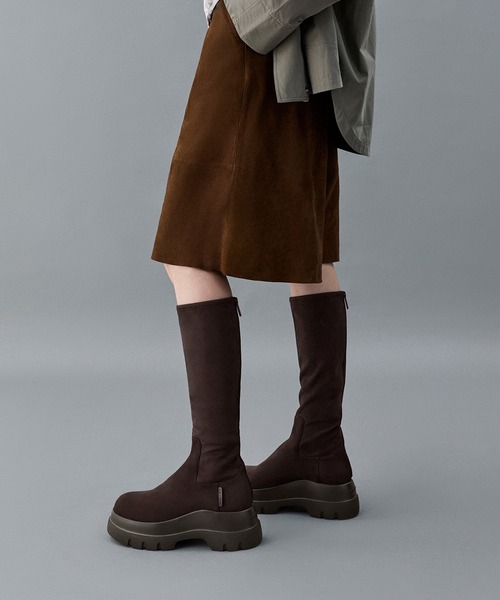 CHARLES & KEITH（チャールズ & キース）の「Leoi レオイ チャンキー ロングブーツ（ブーツ・レディース・ブラック/ブラウン系その他7・25cm/24.5cm/23.5cm/23cm/22.5cm/25.5cm）」の2枚目の写真
