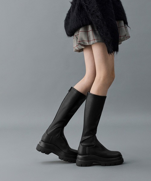 CHARLES & KEITH（チャールズ & キース）の「Leoi レオイ チャンキー ロングブーツ（ブーツ・レディース・ブラック/ブラウン系その他7・25cm/24.5cm/23.5cm/23cm/22.5cm/25.5cm）」の18枚目の写真
