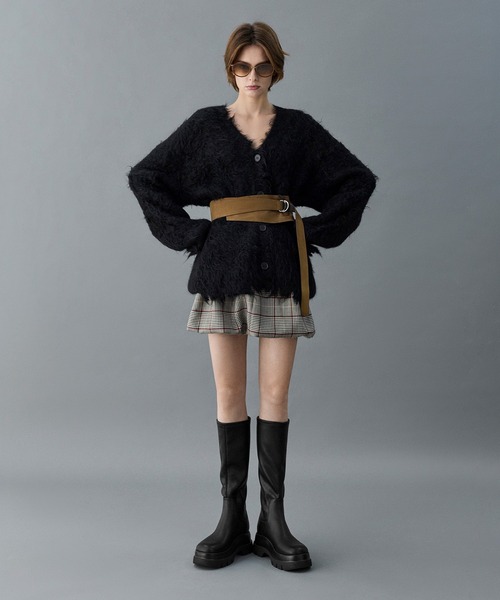 CHARLES & KEITH（チャールズ & キース）の「Leoi レオイ チャンキー ロングブーツ（ブーツ・レディース・ブラック/ブラウン系その他7・25cm/24.5cm/23.5cm/23cm/22.5cm/25.5cm）」の16枚目の写真