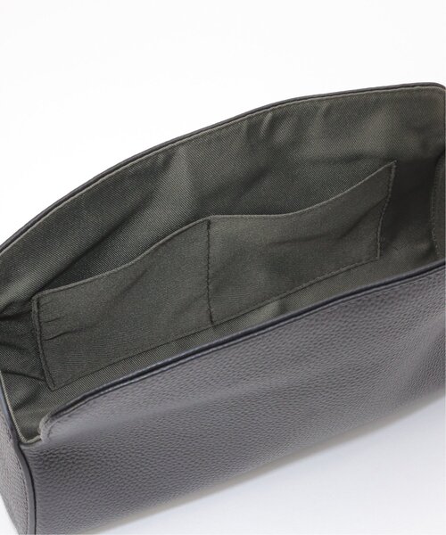notch.(ノッチ)の「シュリンクレザー筒形かぶせバッグ(ショルダーバッグ・レディース・ブラック/シルバー・ONESIZE)」の12枚目の写真