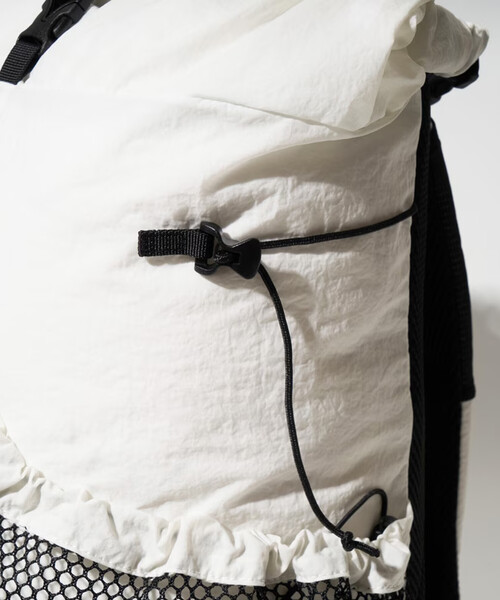 COBMASTER（コブマスター）の「Cobmaster/コブマスター COB-CSR LANDSCAPE ROLLTOP PACK（バックパック/リュック・レディース・ホワイト/ブラック・ONE SIZE）」の11枚目の写真