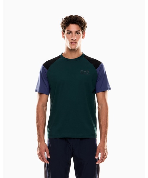 EMPORIO ARMANI EA7(エンポリオアルマーニイーエーセブン)の「<オンライン限定>【エンポリオ アルマーニ EA7】ASV Athletic Colour Block クルーネックTシャツ オーガニックコットン混紡(Tシャツ/カットソー・メンズ・ブルーグリーン/コバルトブルー/ブラック・XX-LARGE/SMALL/MEDIUM/LARGE/X-SMALL/X-LARGE)」の3枚目の写真