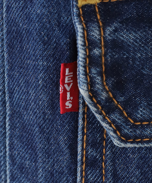 Levi's（リーバイス）の「LEVI'S/リーバイス MEN'S TYPE 2 トラッカージャケット（デニムジャケット・レディース・ブルー・MEDIUM/SMALL）」の14枚目の写真
