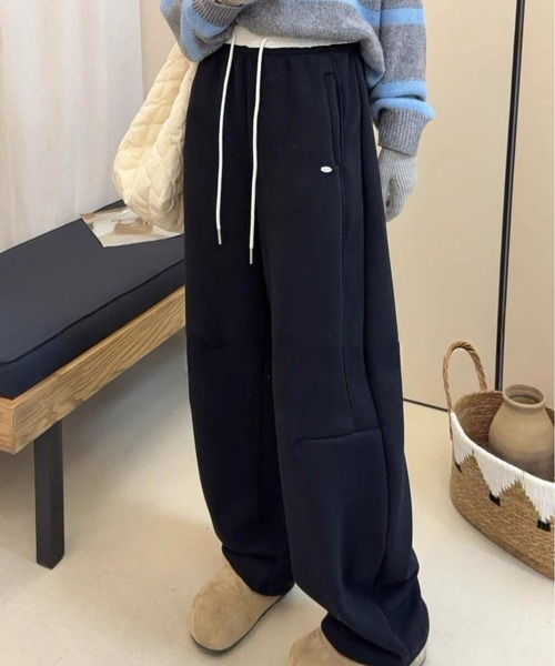 Vipoa(ヴィポア)の「Color layer loose sweat pants(スウェットパンツ・レディース・ライトグレー/グレー/ネイビー/ブラウン・FREE)」の15枚目の写真