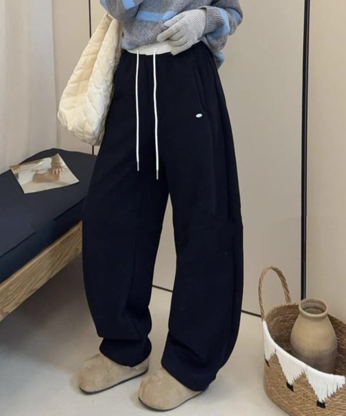Vipoa(ヴィポア)の「Color layer loose sweat pants(スウェットパンツ・レディース・ライトグレー/グレー/ネイビー/ブラウン・FREE)」の12枚目の写真