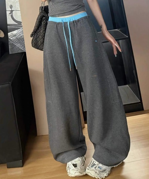 Vipoa(ヴィポア)の「Color layer loose sweat pants(スウェットパンツ・レディース・ライトグレー/グレー/ネイビー/ブラウン・FREE)」の21枚目の写真
