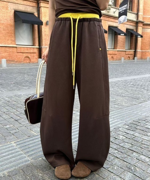 Vipoa(ヴィポア)の「Color layer loose sweat pants(スウェットパンツ・レディース・ライトグレー/グレー/ネイビー/ブラウン・FREE)」の10枚目の写真
