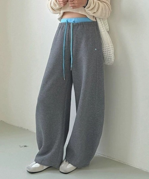 Vipoa(ヴィポア)の「Color layer loose sweat pants(スウェットパンツ・レディース・ライトグレー/グレー/ネイビー/ブラウン・FREE)」の7枚目の写真