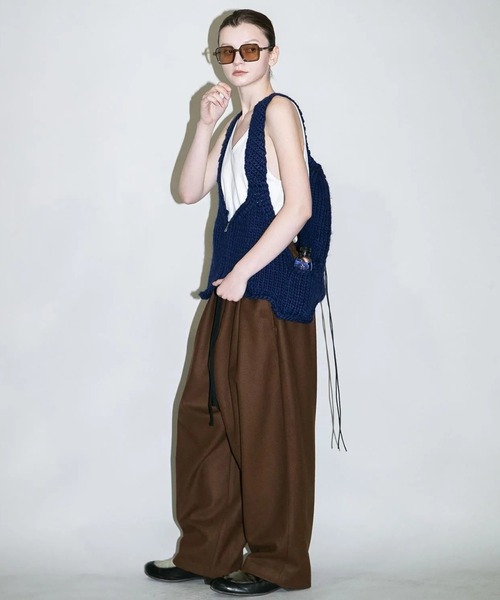 my beautiful landlet(マイビューティフルランドレット)の「【my beautiful landlet】JAPAN HAND KNITTED BAG VEST(ベスト・メンズ・ブラック/ブルー/オリーブ・FREE)」の7枚目の写真