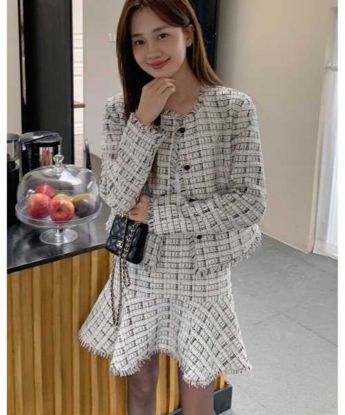 BIRTHDAY BASH(バースデイバッシュ)の「LILY TWEED FRINGE MERMAID SKIRT(ツイードフリンジマーメイドスカート)(スカート・レディース・アイボリー・L/M/S)」の6枚目の写真