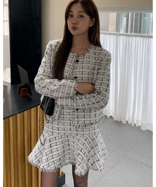 BIRTHDAY BASH(バースデイバッシュ)の「LILY TWEED FRINGE MERMAID SKIRT(ツイードフリンジマーメイドスカート)(スカート・レディース・アイボリー・L/M/S)」の15枚目の写真