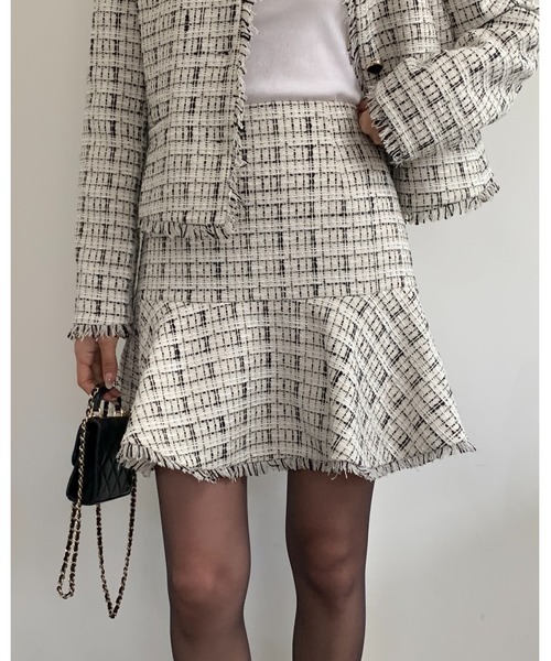 BIRTHDAY BASH(バースデイバッシュ)の「LILY TWEED FRINGE MERMAID SKIRT(ツイードフリンジマーメイドスカート)(スカート・レディース・アイボリー・L/M/S)」の17枚目の写真