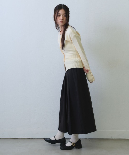 Clum（クルム）の「rib button knit cardigan / リブ切り替えボタンニットカーディガン（ニット/セーター・レディース・アイボリー/カーキ・SMALL/MEDIUM）」の11枚目の写真