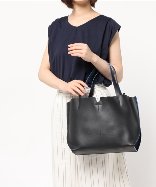 GIANNI CHIARINI(ジャンニ キアリーニ)の「GIANNI CHIARINI ウラオモテ配色トートバッグ◆(トートバッグ・レディース・ブラック/アイボリー/ブルー・FREE)」の12枚目の写真