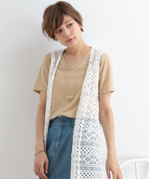 earth music&ecology（アースミュージックアンドエコロジー）の「ＶネックベーシックＴシャツ（Tシャツ/カットソー・レディース・ベージュ/ネイビー/ブラック/カーキ/ブルー/レッド・SMALL/MEDIUM）」の3枚目の写真