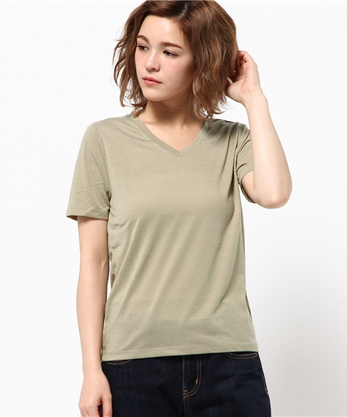 earth music&ecology（アースミュージックアンドエコロジー）の「ＶネックベーシックＴシャツ（Tシャツ/カットソー・レディース・ベージュ/ネイビー/ブラック/カーキ/ブルー/レッド・SMALL/MEDIUM）」の14枚目の写真