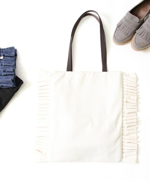 coen(コーエン)の「ラッフルフリルトート(トートバッグ・レディース・ブラック/ナチュラル/ネイビー・FREE)」の3枚目の写真