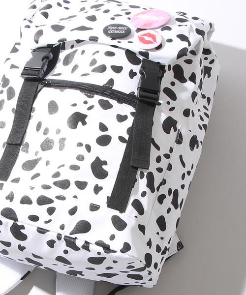 WEGO（ウィゴー）の「WEGO/缶バッヂ付きリュック（バックパック/リュック・レディース・ピンク/パープル/その他1/その他2/ブラック/ホワイト・FREE）」の6枚目の写真