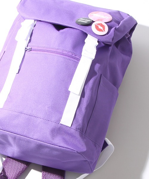 WEGO（ウィゴー）の「WEGO/缶バッヂ付きリュック（バックパック/リュック・レディース・ピンク/パープル/その他1/その他2/ブラック/ホワイト・FREE）」の3枚目の写真