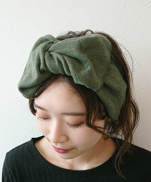 Three Four Time(スリーフォータイム)の「リブカットソーBIGリボンターバン(ヘアバンド・レディース・アイボリー/ブラック/カーキ/グレー/ピンク/ダークグリーン/ダークグレー/グリーン/レッド/ブルー/ベージュ/パープル/ネイビー/ワインレッド/グリーン系その他/ブラウン・FREE)」の11枚目の写真