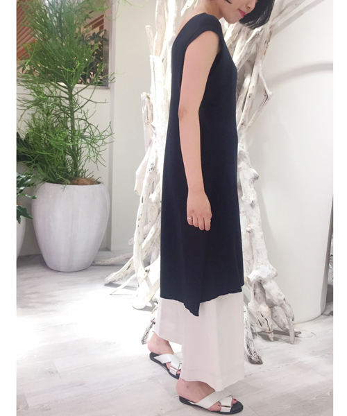 PEGGY LANA(ペギーラナ)の「Side Cross OP(ワンピース・レディース・イエロー/ネイビー/ライトグレー・FREE)」の3枚目の写真