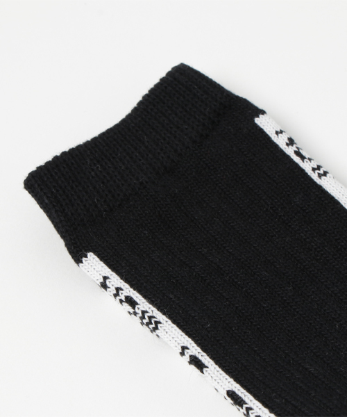 MOUSSY（マウジー）の「CENTER LINE SOCKS（ソックス/靴下・レディース・ホワイト系その他/レッド/ブラウン系その他・FREE）」の4枚目の写真