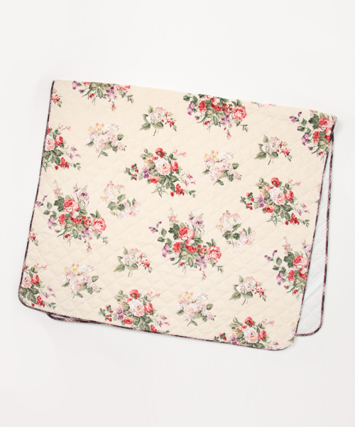 LAURA ASHLEY(ローラアシュレイ)の「【セミダブル】パッド シーツ ...
