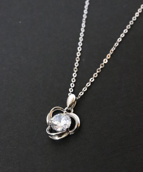 florist（フローリスト）の「CZダイヤフラワーネックレス（ネックレス・レディース・ゴールド/シルバー/ピンクゴールド・FREE）」の9枚目の写真