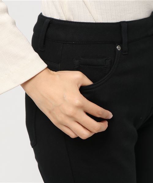 Honeys(ハニーズ)の「【あったか裏シャギー】カラースキニー70丈(その他パンツ・レディース・ネイビー/ブラック・M/L/S/LL)」の4枚目の写真