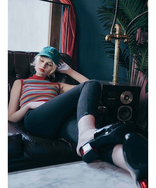 jouetie(ジュエティ)の「ラメボーダーノースリニット(ニット/セーター・レディース・グリーン/レッド/パープル・MEDIUM)」の9枚目の写真