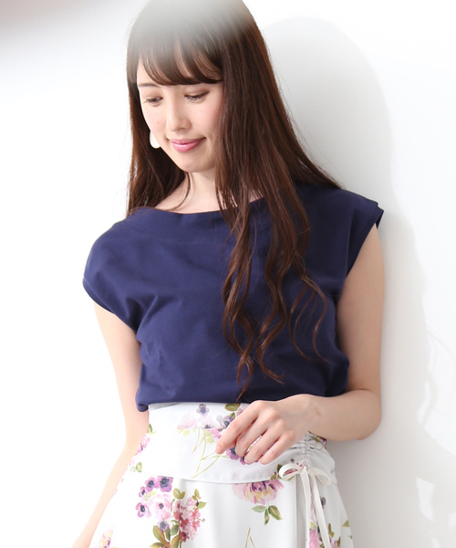 JILL by JILL STUART（ジルバイジルスチュアート）の「バックパールミニ裏毛（Tシャツ/カットソー・レディース・ホワイト/ネイビー/パープル・FREE）」の2枚目の写真