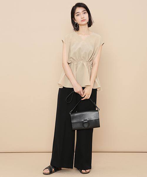 ADAM ET ROPE'（アダムエロペ）の「ポプリン２ＷＡＹブラウス（シャツ/ブラウス・レディース・ブラック/ベージュ/レンガ・FREE）」の6枚目の写真