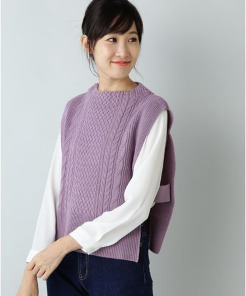 NATURAL BEAUTY BASIC(ナチュラルビューティーベーシック)の「【HugMug 掲載】ケーブルベスト(ニット/セーター・レディース・ネイビー/グレー/ピンク・MEDIUM)」の3枚目の写真