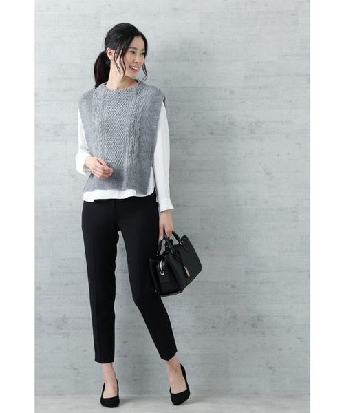 NATURAL BEAUTY BASIC(ナチュラルビューティーベーシック)の「【HugMug 掲載】ケーブルベスト(ニット/セーター・レディース・ネイビー/グレー/ピンク・MEDIUM)」の10枚目の写真