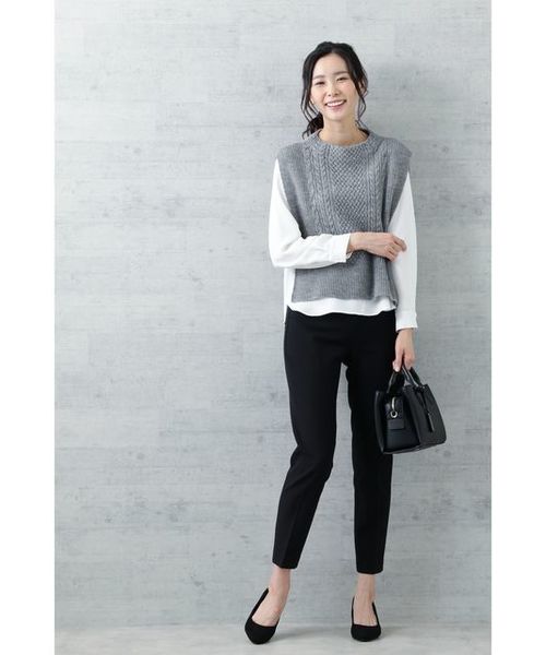 NATURAL BEAUTY BASIC(ナチュラルビューティーベーシック)の「【HugMug 掲載】ケーブルベスト(ニット/セーター・レディース・ネイビー/グレー/ピンク・MEDIUM)」の9枚目の写真