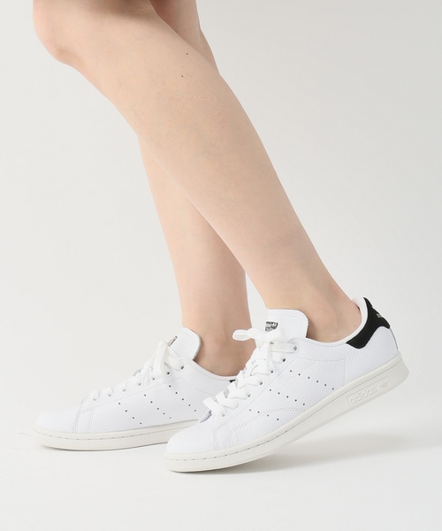 adidas(アディダス)の「【adidas/アディダス】 STANSMITH(スニーカー・レディース・ホワイト/ブラック・23cm/23.5cm/24cm)」の3枚目の写真