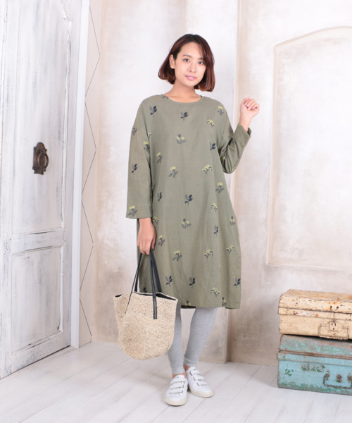 sabstreet my standard（サブストリートマイスタンダード）の「綿麻ボタニカル刺繍ワンピース【大きいサイズ対応】【9号(M)～15号(3L)】（ワンピース・レディース・カーキ/ネイビー/ライトグレー・15号/9号）」の2枚目の写真