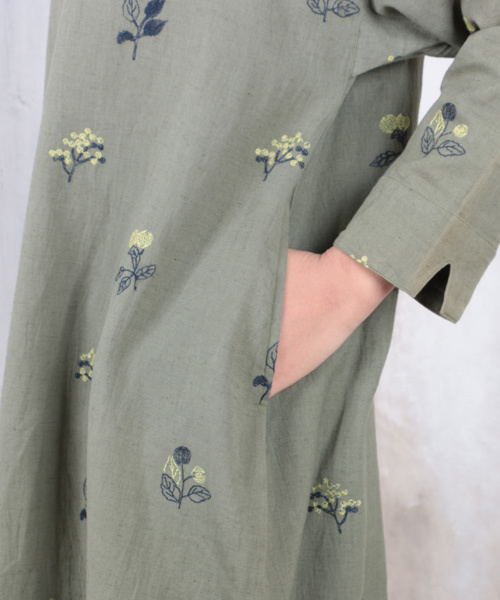 sabstreet my standard（サブストリートマイスタンダード）の「綿麻ボタニカル刺繍ワンピース【大きいサイズ対応】【9号(M)～15号(3L)】（ワンピース・レディース・カーキ/ネイビー/ライトグレー・15号/9号）」の9枚目の写真