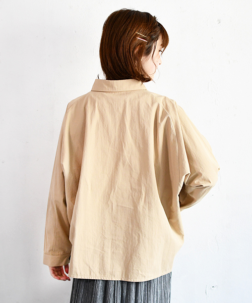 PairPair(ペアペア)の「ツイルポケット付きビッグシャツ(シャツ/ブラウス・レディース・ベージュ/カーキ・FREE)」の17枚目の写真