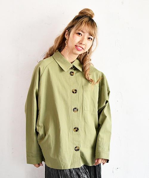 PairPair(ペアペア)の「ツイルポケット付きビッグシャツ(シャツ/ブラウス・レディース・ベージュ/カーキ・FREE)」の4枚目の写真