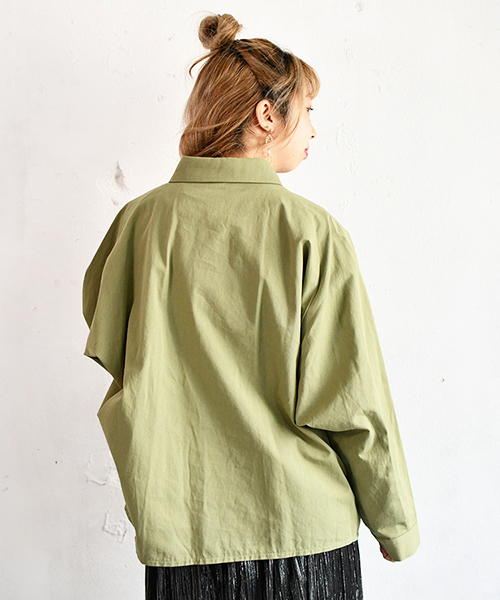 PairPair(ペアペア)の「ツイルポケット付きビッグシャツ(シャツ/ブラウス・レディース・ベージュ/カーキ・FREE)」の6枚目の写真