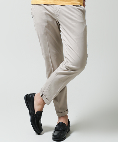 NANO universe（ナノユニバース）の「Lee(リー)/ 別注Trouser（スラックス・メンズ・ベージュ/ホワイト/ブラック/ピンクベージュ/レッド/ブルー/ネイビー・SMALL/MEDIUM/LARGE）」の4枚目の写真