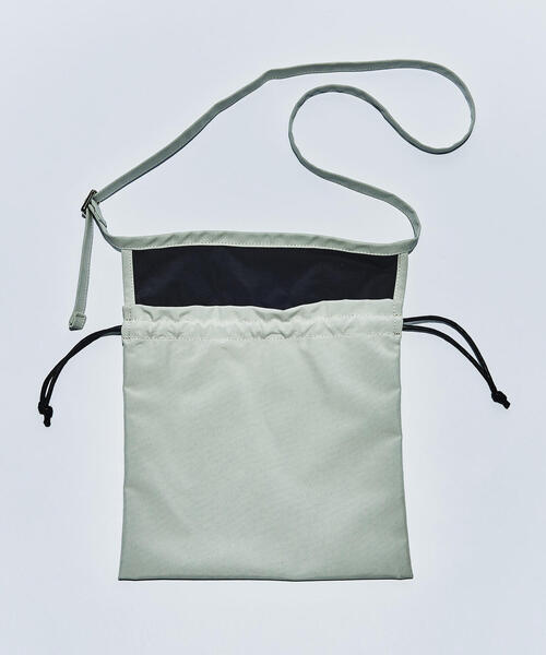 BEAUTY&YOUTH UNITED ARROWS(ビューティーアンドユースユナイテッドアローズ)の「BY エプロン バッグ(ショルダーバッグ・メンズ・ブラック/オリーブ/ホワイト・FREE)」の4枚目の写真