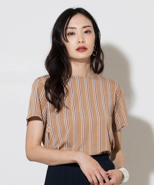 A/C DESIGN BY ALPHA CUBIC（エーシーデザインバイアルファキュービック）の「バックタックストライププルオーバー（Tシャツ/カットソー・レディース・オフホワイト/ネイビー/ベージュ・M size/L size）」の2枚目の写真