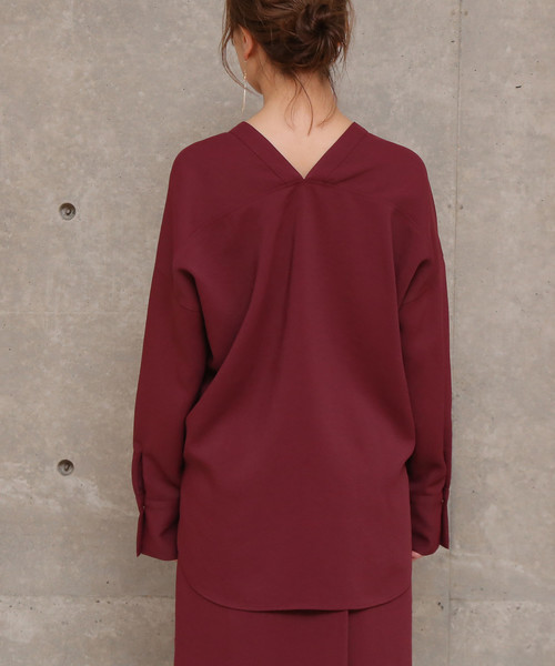 Liesse（リエス）の「フロントボタンVネックブラウス（シャツ/ブラウス・レディース・アイボリー/ブラック/ベージュ/ボルドー・FREE）」の8枚目の写真