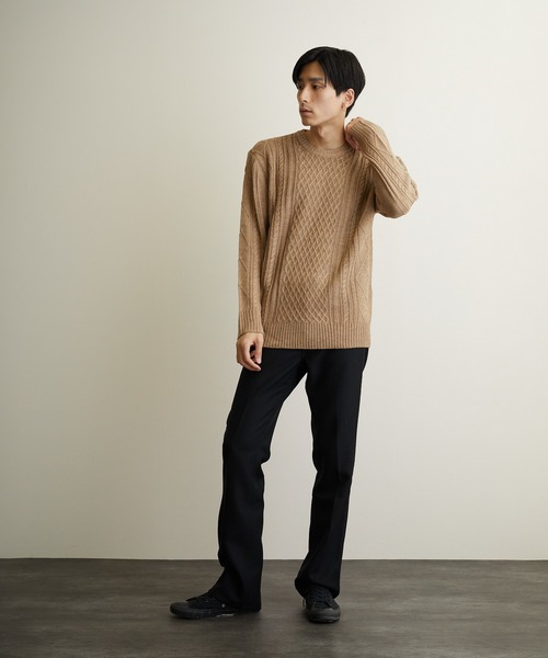INNOCENT（イノセント）の「7ゲージ ケーブル編みクルーニット（ニット/セーター・レディース・ベージュ/ホワイト系その他/ライトパープル/ワイン/ブラック系その他/ブラック/アイボリー/グレー・MEDIUM/X-LARGE/LARGE）」の19枚目の写真