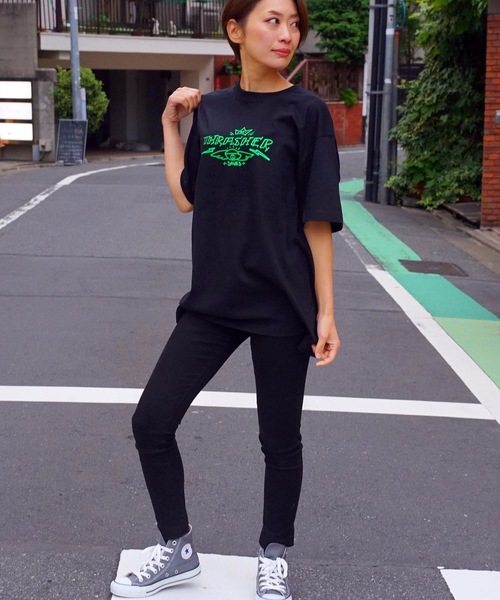 THRASHER(スラッシャー)の「GUERRERO SAVES S/S T-SHIRTS/スラッシャー Tシャツ 半袖(Tシャツ/カットソー・メンズ・ホワイト×ブラック/ブラック×ホワイト/ブラック×グリーン/ブラック×ピンク・SMALL/MEDIUM/X-LARGE/LARGE)」の9枚目の写真
