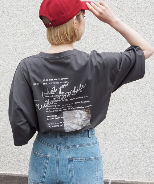 tiptop（ティップトップ）の「レタリングBIGTシャツ（Tシャツ/カットソー・レディース・ブラック/ブラウン/オフホワイト/サックスブルー/ライトグリーン/ホワイト系その他/ブラック系その他/ホワイト系その他2/ブラック系その他2/ブルー/ホワイト系その他3/ブラック系その他3/グレー/ブラック系その他4/ホワイト系その他4・FREE）」の22枚目の写真